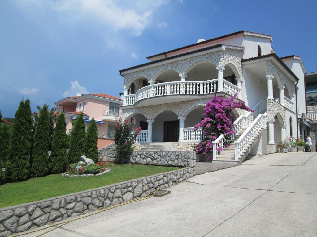 Apartments Villa Sandra Abbazia Esterno foto
