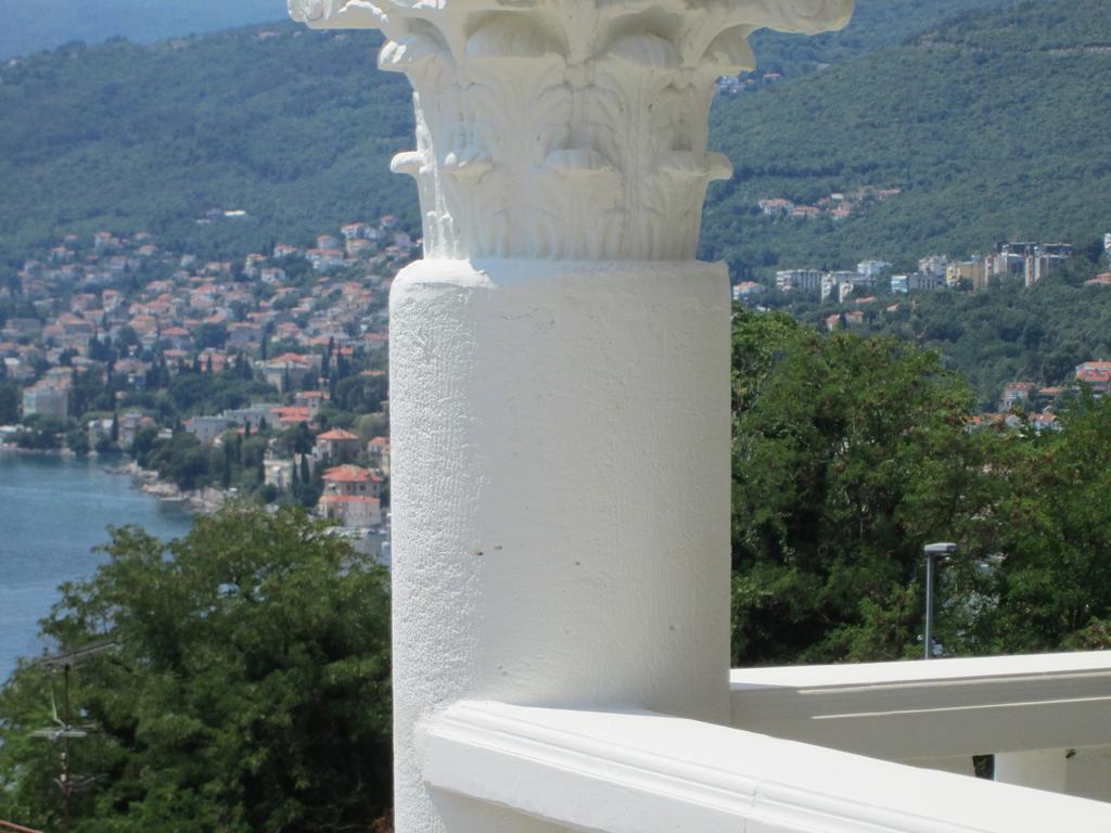 Apartments Villa Sandra Abbazia Esterno foto